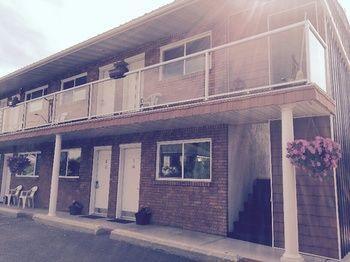 Selah Motel Кенора Екстер'єр фото